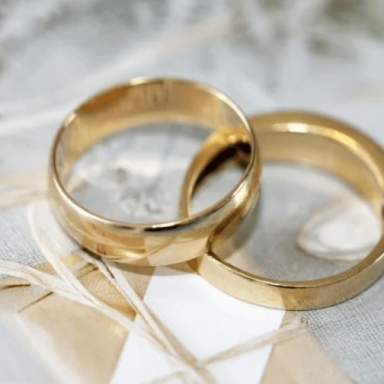 Dos anillos de boda