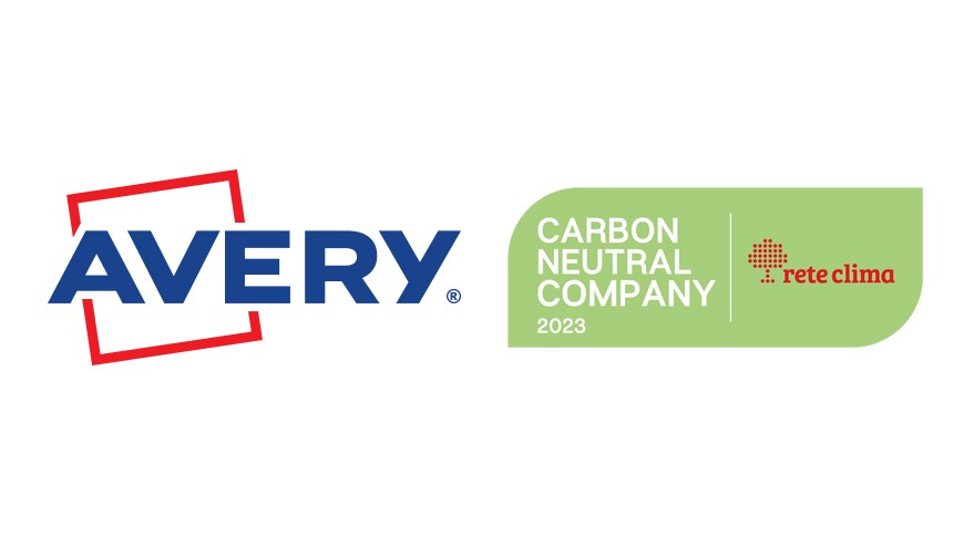 Logos de Avery y texto "Carbon Neutral Company 2023" con logo de rete clima, certificando neutralidad de carbono