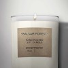 vela blanca en tarro de cristal con etiqueta adhesiva cuadrada personalizada en papel kraft
