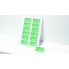 Hoja de insertos verdes para portanombres con logo  y un inserto individual separado