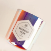 Vela con etiqueta hexagonal blanca personalizada