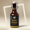 Cerveza con etiqueta rectangular envolvente personalizada con el texto "bière blonde"